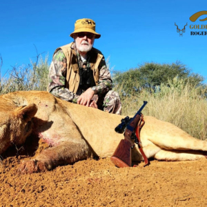 roger-berger-safaris-hunting-Dangerous-Game-lion-3