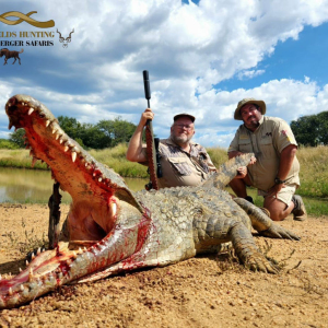 roger-berger-safaris-hunting-Dangerous-Game